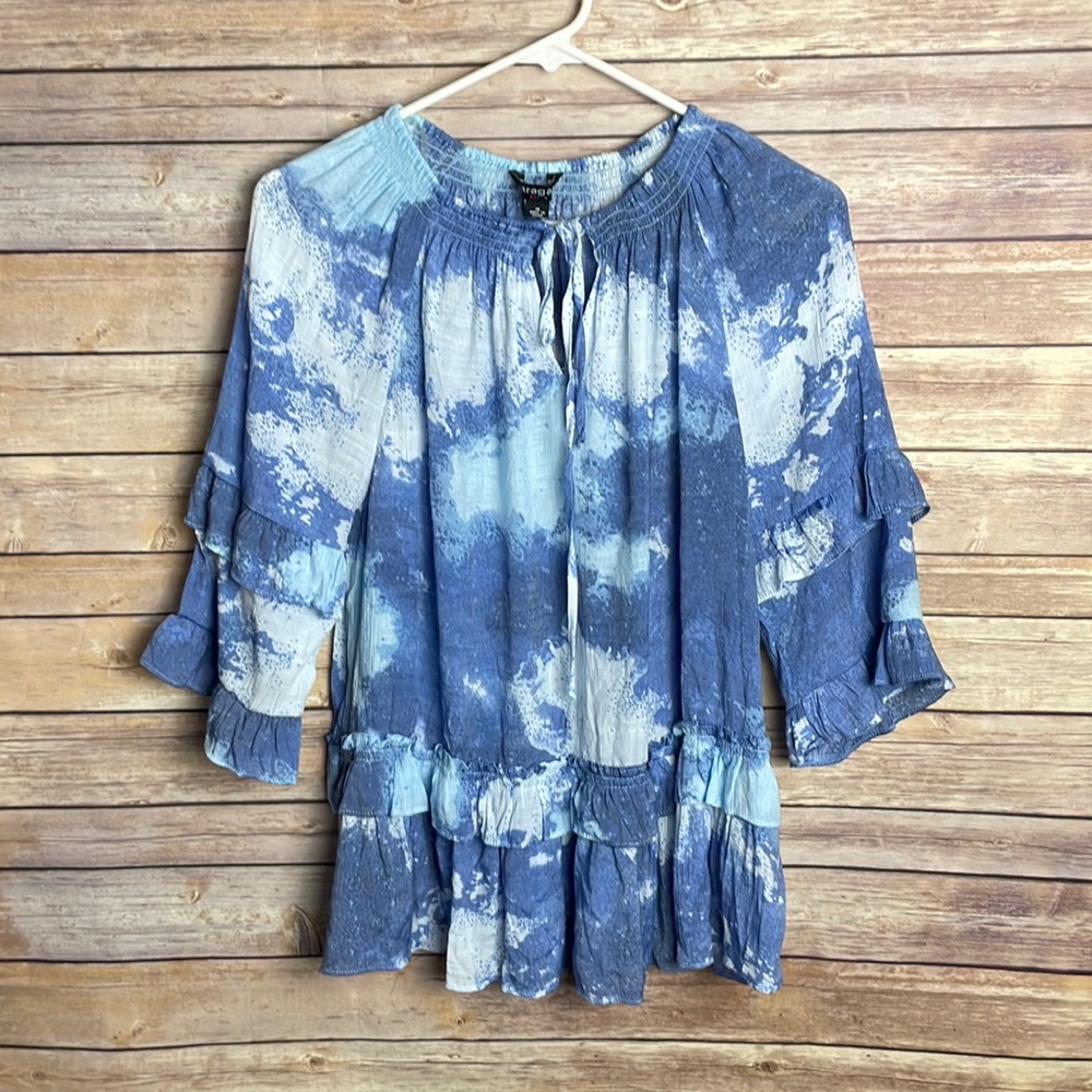 NWOT Sharagano Blue & White Flowy Blouse